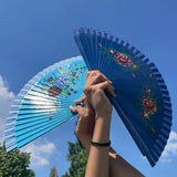 Say it with a fan - Celeste